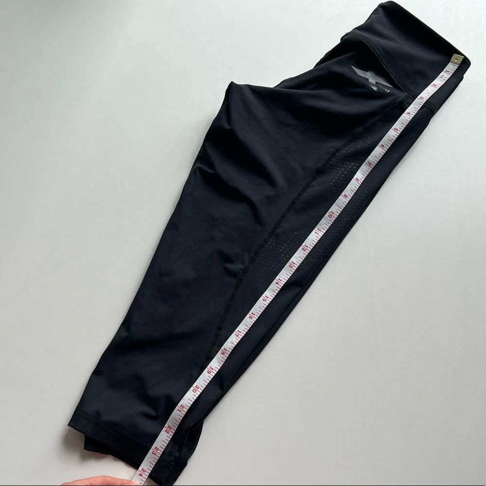 2xu Compression Capri - image 3
